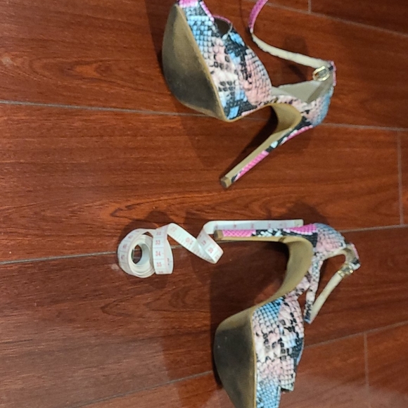 High eminal print heels, Aldo, size 6 - Picture 11 of 12